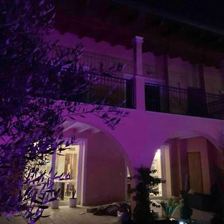 Apartment Charme And Relax With Garden And Swimming Pool Desenzano del Garda Ngoại thất bức ảnh